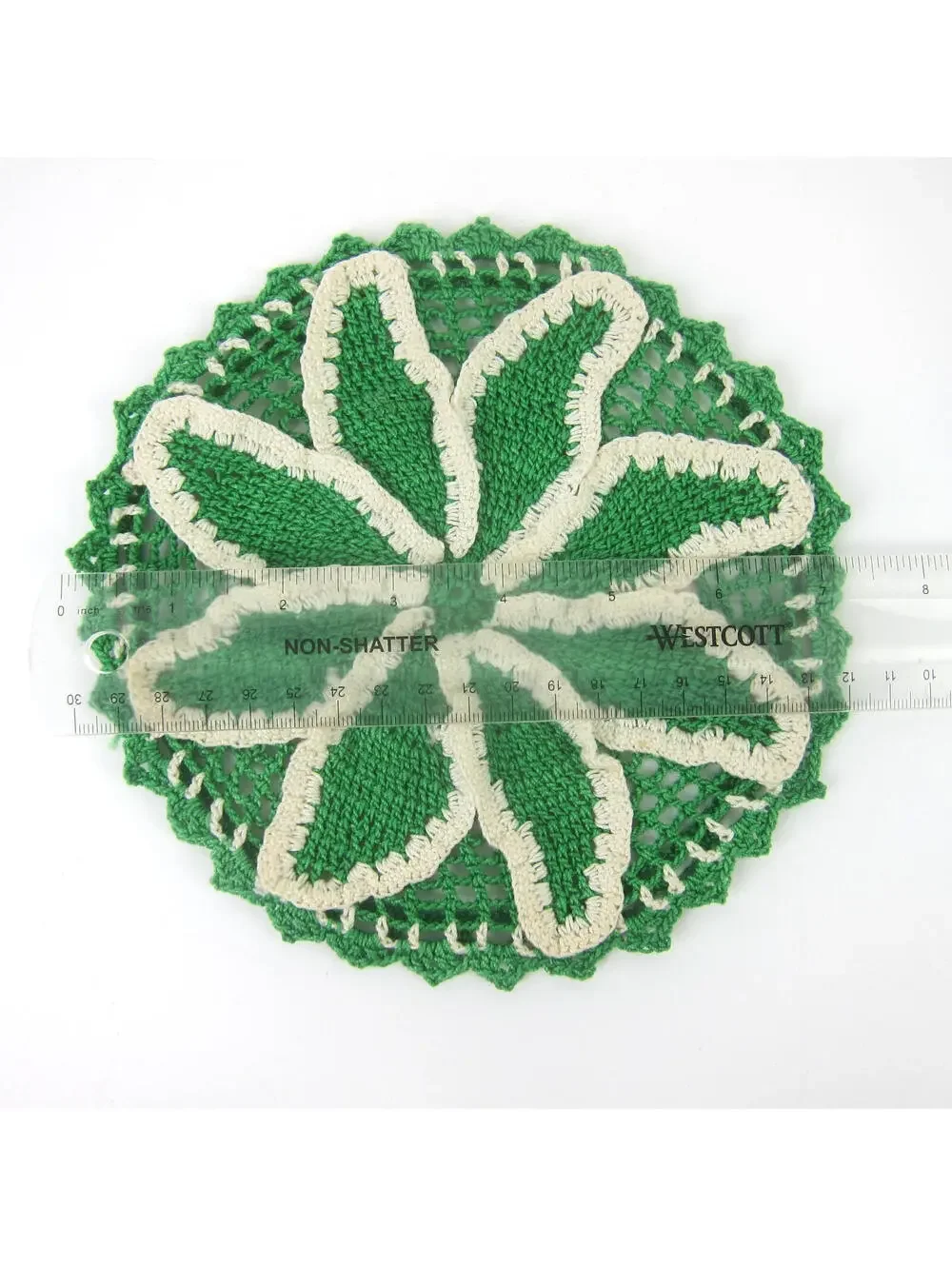 Vintage Hot Plate Doily Green & Cream Flower 7.5